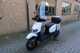 danneggiata scooter Overige  Scutum Silence S02 2-kWh 2019/1