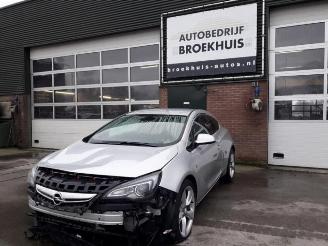 Damaged car Opel Astra Astra J GTC (PD2/PF2), Hatchback 3-drs, 2011 1.4 Turbo 16V ecoFLEX 140 2013/6