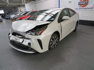 Vaurioauto  passenger cars Toyota Prius 1.8 HYBRIDE 98 PK AUT 58267 KM NAP.... 2019/5
