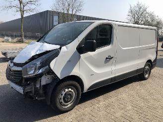Coche accidentado Opel Vivaro 1.6 CDTI  BI-TURBO  L2H1 2017/9
