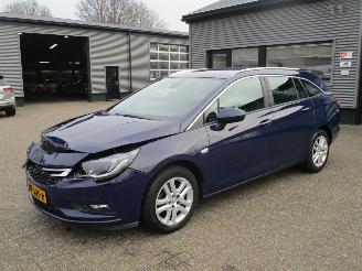 damaged commercial vehicles Opel Astra SPORTS TOURER 1.0 BUSINESS+ 2016/9