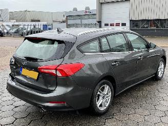Salvage car Ford Focus Wagon 1.0 EcoBoost Trend Edition Business 2021/9
