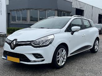 Coche siniestrado Renault Clio Estate 0.9 TCe Zen 2018/7