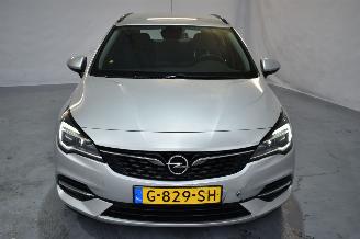 Opel Astra SPORTS TOURER picture 2