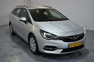 Avarii autoturisme Opel Astra SPORTS TOURER 2019/11