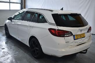Opel Astra SPORTS TOURER+ picture 5