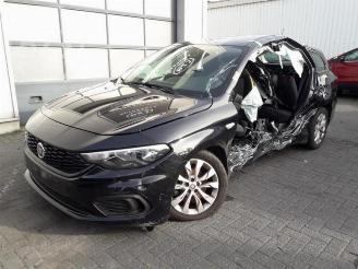 damaged passenger cars Fiat Tipo Tipo (356W/357W), Combi, 2016 1.4 16V 2019