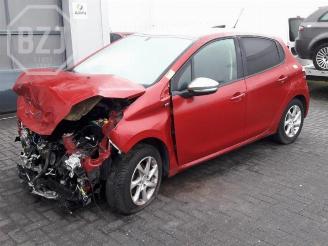 Damaged car Peugeot 208 208 I (CA/CC/CK/CL), Hatchback, 2012 / 2019 1.2 Vti 12V PureTech 82 2015