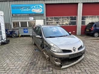 disassembly commercial vehicles Renault Clio Clio III Estate/Grandtour (KR), Combi, 2007 / 2014 1.6 16V 2008/11