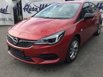 uszkodzony samochody osobowe Opel Astra 1.2 Turbo Elegance 2021/8
