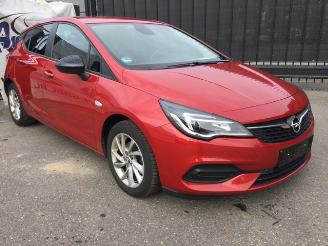 Opel Astra 1.2 Turbo Elegance picture 2