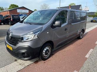 damaged commercial vehicles Renault Trafic 1.6 DCI 88KW L2H1 LANG AIRCO KLIMA EURO6 2018/6