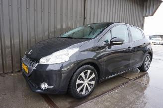 Peugeot 208 1.4 e-HDi 50kW Blue Lease picture 8