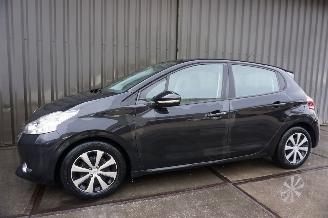 Peugeot 208 1.4 e-HDi 50kW Blue Lease picture 7