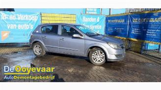 voitures  camping cars Opel Astra Astra H (L48), Hatchback 5-drs, 2004 / 2014 1.9 CDTi 16V 2005/6