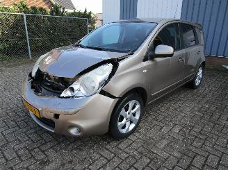 Nissan Note 1.6 Clima Radio/CD picture 1
