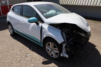 damaged commercial vehicles Renault Clio Clio V (RJAB), Hatchback 5-drs, 2019 1.0 TCe 100 12V Bi-Fuel 2022/5