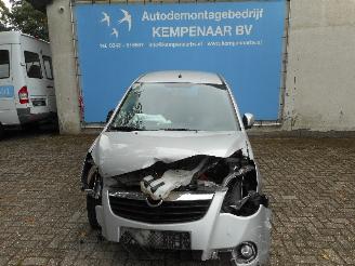 Voiture accidenté Opel Agila Agila (B) MPV 1.2 16V (K12B(Euro 4) [69kW]  (04-2010/10-2014) 2011/4