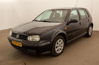 Voiture accidenté Volkswagen Golf 1.8 5V Trendline 1998/3