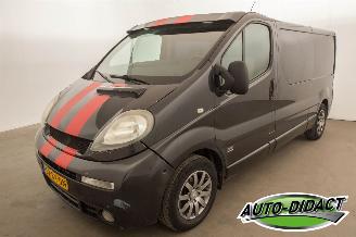 damaged commercial vehicles Opel Vivaro 2.5 CDTI Airco L2H1DC Cosmo 2006/2