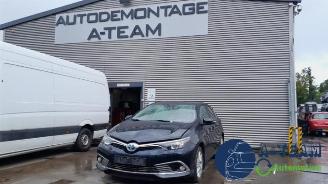 Unfallwagen Toyota Auris Auris (E18), Hatchback 5-drs, 2012 / 2019 1.8 16V Hybrid 2017/1