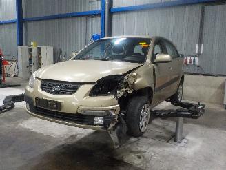 uszkodzony samochody osobowe Kia Rio Rio II (DE) Hatchback 1.4 16V (G4EE) [71kW]  (03-2005/12-2011) 2008/7