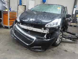 Voiture accidenté Peugeot 208 208 I (CA/CC/CK/CL) Hatchback 1.2 Vti 12V PureTech 82 (EB2F(HMZ)) [60k=
W]  (03-2012/12-2019) 2016/1
