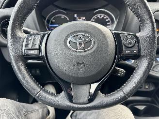 Toyota Yaris 1.5 Hybrid 87pk automaat Design Sport 5drs - front + line assist - camera - clima - cruise - vaste prijs - keyless start - twotone - NIEUW MODEL picture 40