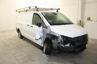 Vaurioauto  commercial vehicles Mercedes Vito  2019/6