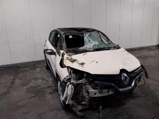 Coche siniestrado Renault Captur  2017/5