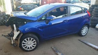 Auto incidentate Ford Fiesta 2013 1.0 XMJA Blauw Deep Impact Blue onderdelen 2013/10
