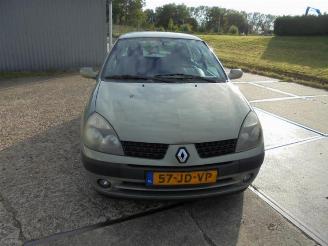 damaged motor cycles Renault Clio  2002/3