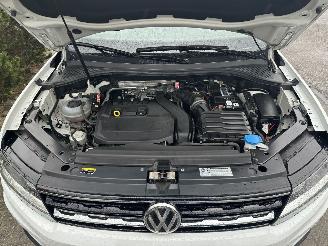 Volkswagen Tiguan SCHADEVRIJ! 1.5 TSI DSG PANO/LED/360CAMERA/VOL OPTIES/RIJDBAAR! picture 7