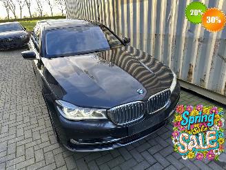 Voiture accidenté BMW 7-serie 740 LWB ii-performance full options 2016/12