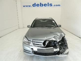 Vaurioauto  passenger cars Mercedes C-klasse 2.1 D CDI BLUEEFFICI 2013/10