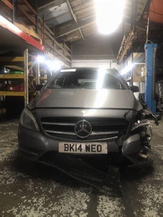 škoda osobní automobily Mercedes B-klasse B 180 CDI 2014/2
