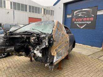 uszkodzony samochody osobowe Mercedes A-klasse  2019/2
