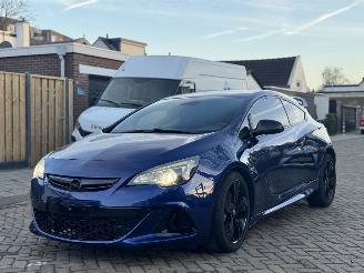 Voiture accidenté Opel Astra Opel astra OPC 2.0 TURBO 206 KW 2012/1